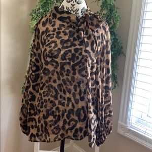 Leopard top with bow!
